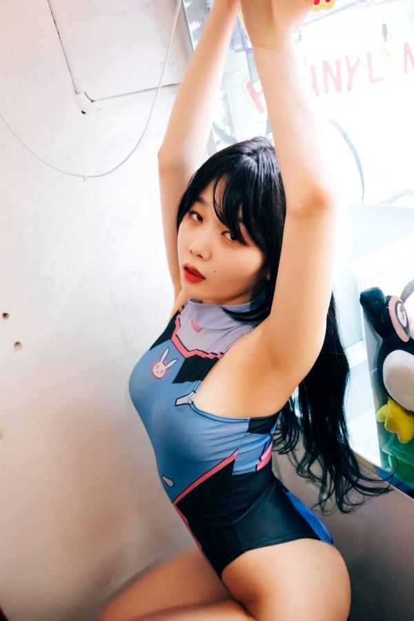    韩国美女琪雅Zia街机厅私房写真，修身连体衣展现撩人曲线，清纯少女的性感诱惑套图第70张图片