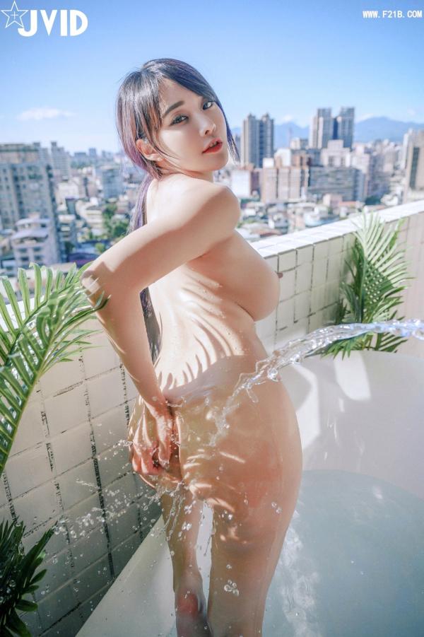    《JVID-乐乐-邻居姐姐-No.617》户外私房性感写真，城市阳台浴缸演绎火辣魅力，极致诱惑诱人眼球第99张图片