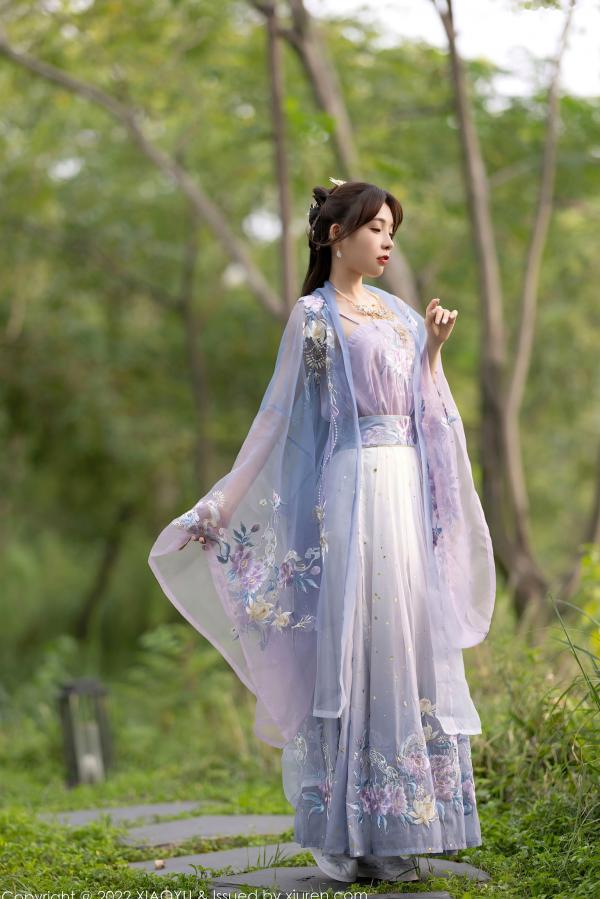    XiaoYu语画界-866-徐莉芝：杭州旅拍浅紫色古韵汉服写真，尽展迷人东方神韵与极致私房诱惑（2022.09.19）第11张图片