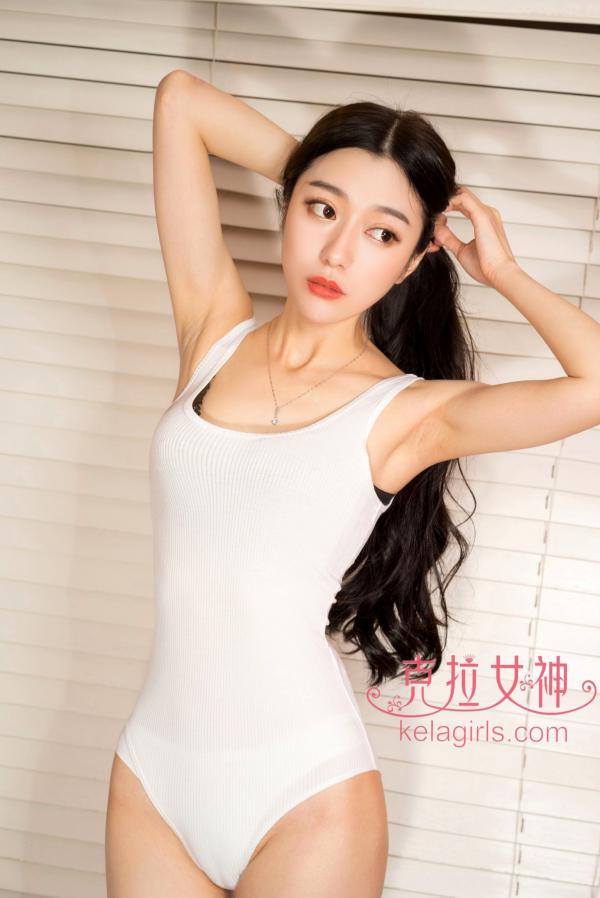    KelaGirls克拉女神-小新-《洗刷刷》：纯白连体衣浴室诱惑，尽显曼妙身姿第9张图片