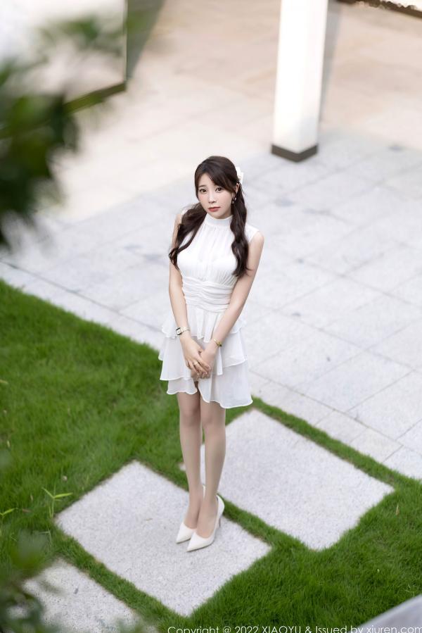    XiaoYu语画界-徐莉芝：纯欲白裙私房写真，极致修长美腿，尽显优雅性感诱惑第2张图片