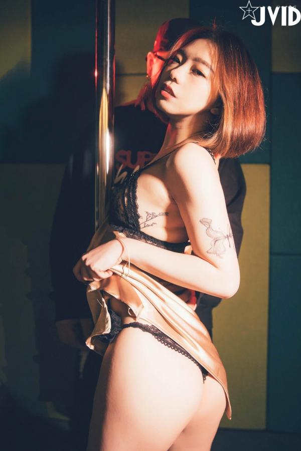    JVID-雅捷-钢管舞诱惑私房大片-火辣美臀展现极致身体线条与大胆艺术释放第5张图片