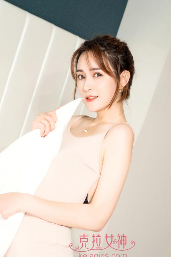    KelaGirls克拉女神汶汶《挡不住的风情》：性感私房照，紧身露背裙尽显唯美诱惑曲线第6张图片