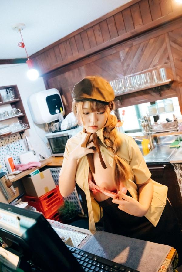    韩国美女Mozzi咖啡店性感侍者，清纯制服诱惑角色扮演，无圣光大尺度写真系列第1张图片