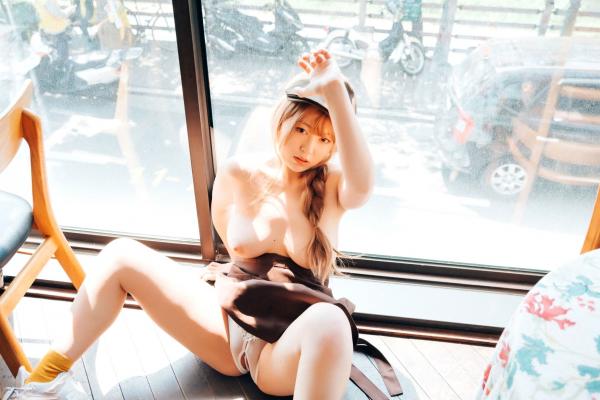    韩国美女Mozzi咖啡店性感侍者，清纯制服诱惑角色扮演，无圣光大尺度写真系列第44张图片