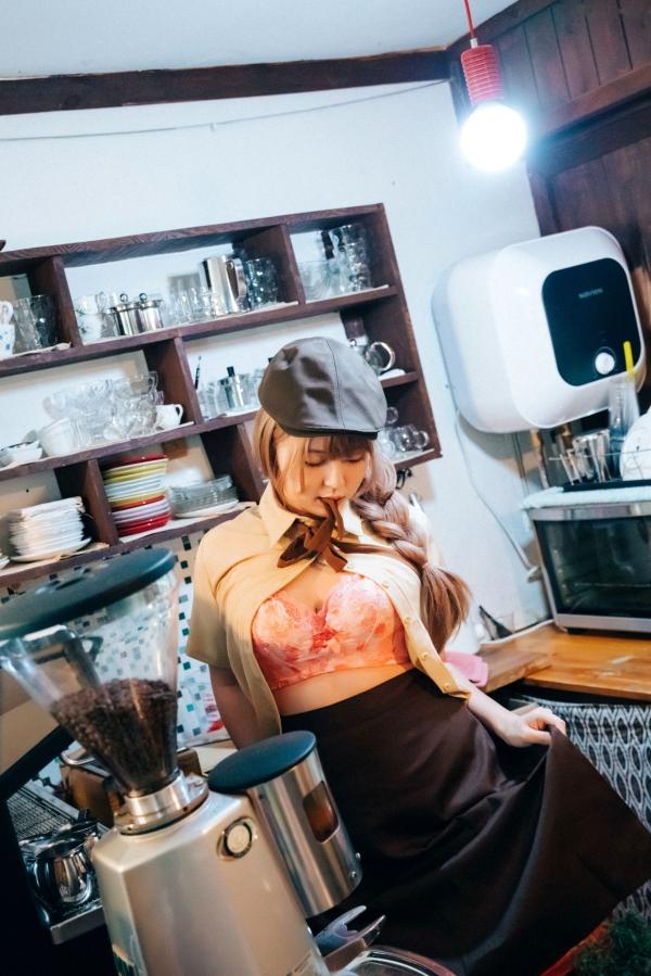    韩国美女Mozzi咖啡店性感侍者，清纯制服诱惑角色扮演，无圣光大尺度写真系列第55张图片