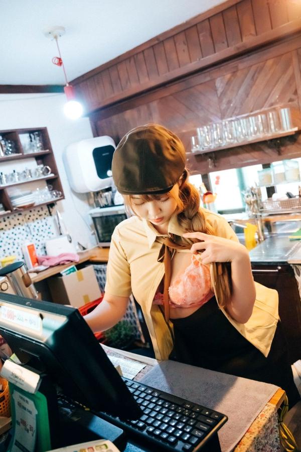    韩国美女Mozzi咖啡店性感侍者，清纯制服诱惑角色扮演，无圣光大尺度写真系列第59张图片