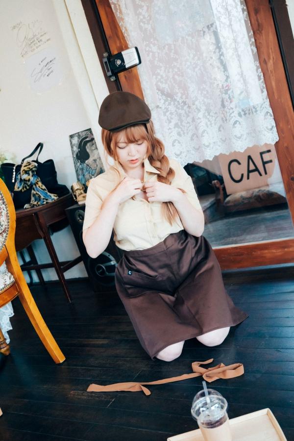    韩国美女Mozzi咖啡店性感侍者，清纯制服诱惑角色扮演，无圣光大尺度写真系列第113张图片
