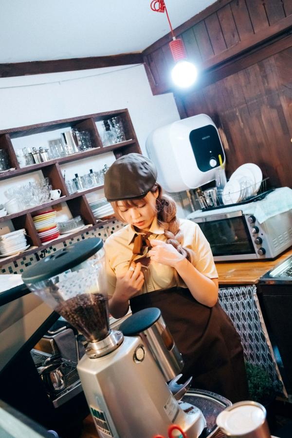    韩国美女Mozzi咖啡店性感侍者，清纯制服诱惑角色扮演，无圣光大尺度写真系列第119张图片