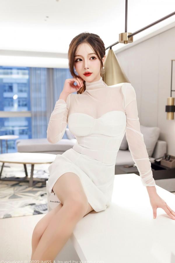    IMiss爱蜜社 Lindalinda：白色薄透连衣裙诱惑，室内私房写真，极致肉丝美腿绝美呈现（655期）第3张图片