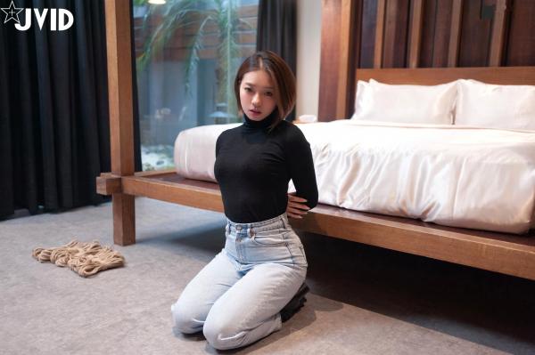    JVID-雅捷-全裸一字马の吊縛_第一人称视角绳缚调教_高端艺术写真室内摄影_极致身材大尺度作品第4张图片