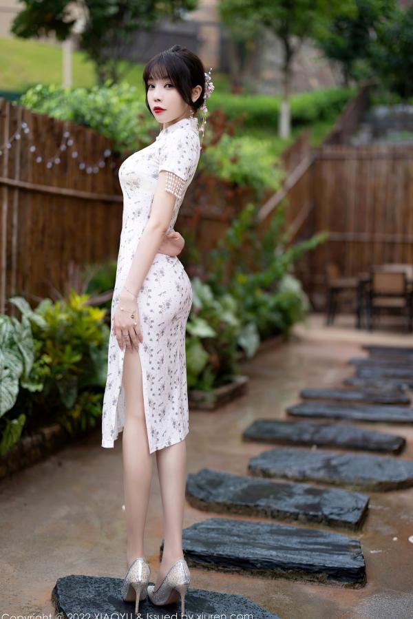    XiaoYu语画界-838-徐莉芝-唯美樱花户外夜拍-白色透视蕾丝长裙-极品丝袜高跟-性感诱惑私房女神写真第1张图片