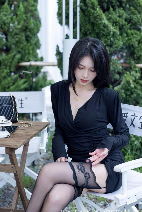    IMiss爱蜜社-643-Lynn刘奕宁-热带泳池桨板黑比基尼-户外黑裙丝袜-优雅女神私房写真第33张图片