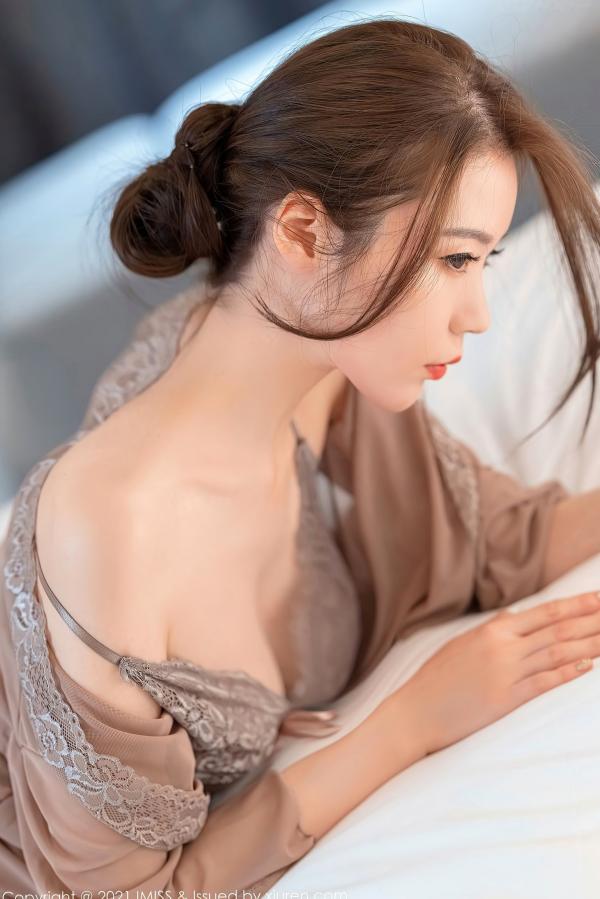    IMiss爱蜜社-637-梦心月：浴室湿身魅力大片，肉色蕾丝睡衣搭配黑丝裤袜，演绎极致私房诱惑第25张图片