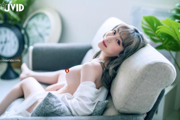    JVID-璃奈酱《充气娃娃》No.618—纯欲风白色内衣私房照，性感诱惑视觉盛宴第18张图片