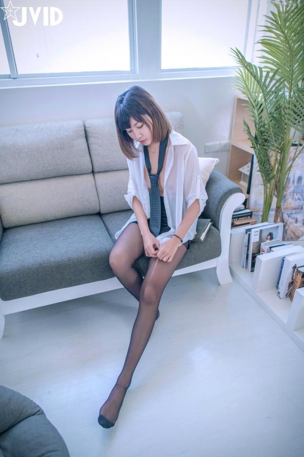    JVID-果宝宝-职场面试主题，OL制服诱惑，极致曲线诠释大尺度职场风情第15张图片