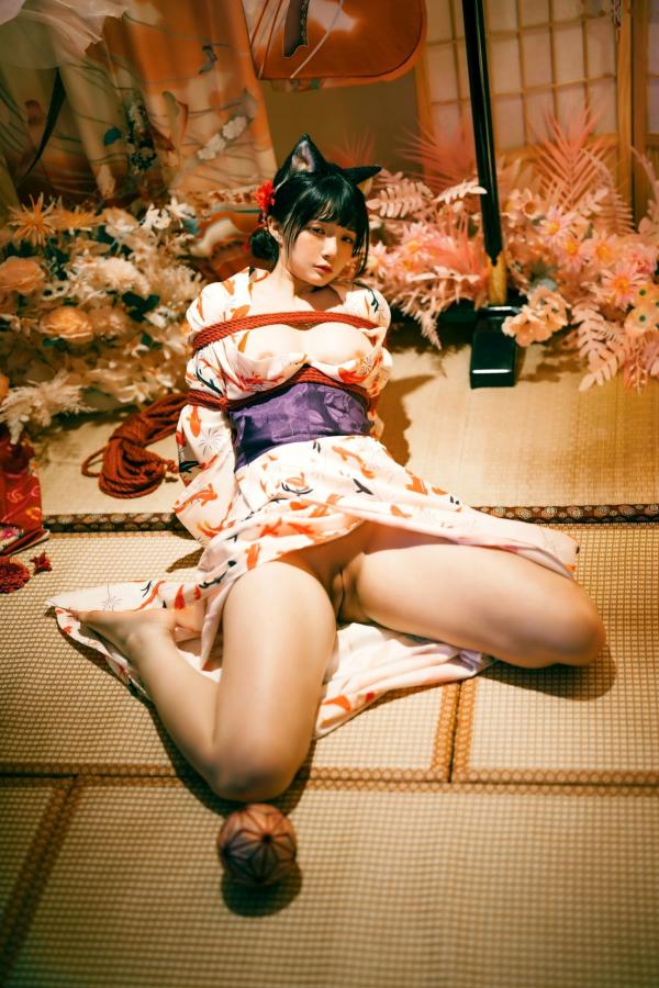    落落Raku-成人式：精致和服诱惑，猫耳装扮与红绳私房写真，极致身材尽显日系魅力第35张图片