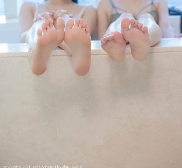    IMiss爱蜜社-629-Lavinia肉肉-LindaLinda-室内浴室内衣写真，黑丝肤色丝袜姐妹花双倍极致诱惑第81张图片