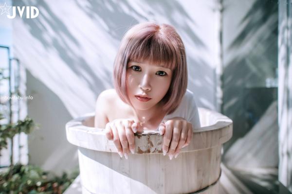    JVID-果寶寶-未曾谋面的网恋小女友：短发私房写真，网眼诱惑、大尺度自然光影，极品纯欲诱惑第79张图片