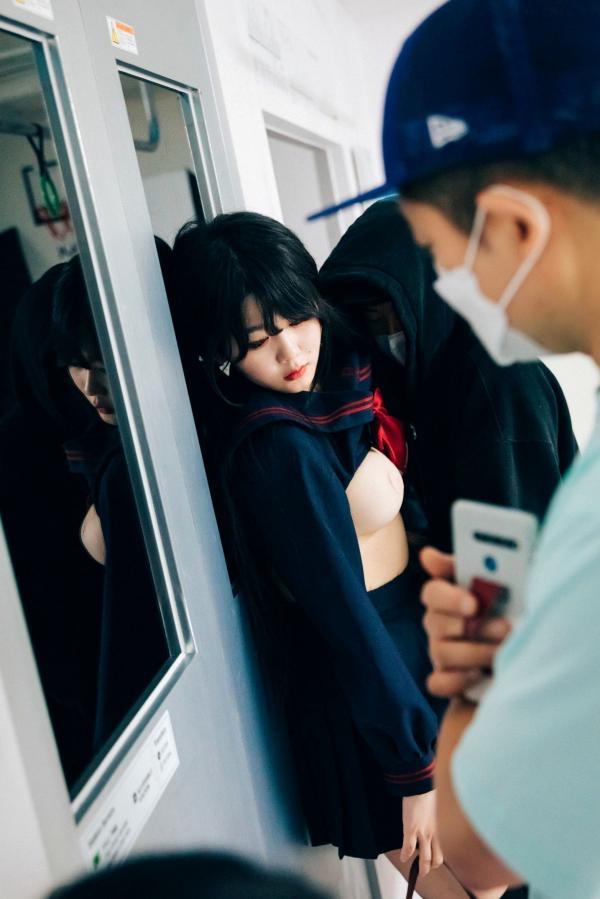    韩国美女-琪雅-Zia-地铁-完整版-Subway-Full-Ver-Loozy第46张图片
