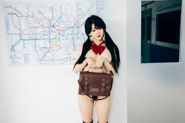    韩国美女-琪雅-Zia-地铁-完整版-Subway-Full-Ver-Loozy第71张图片
