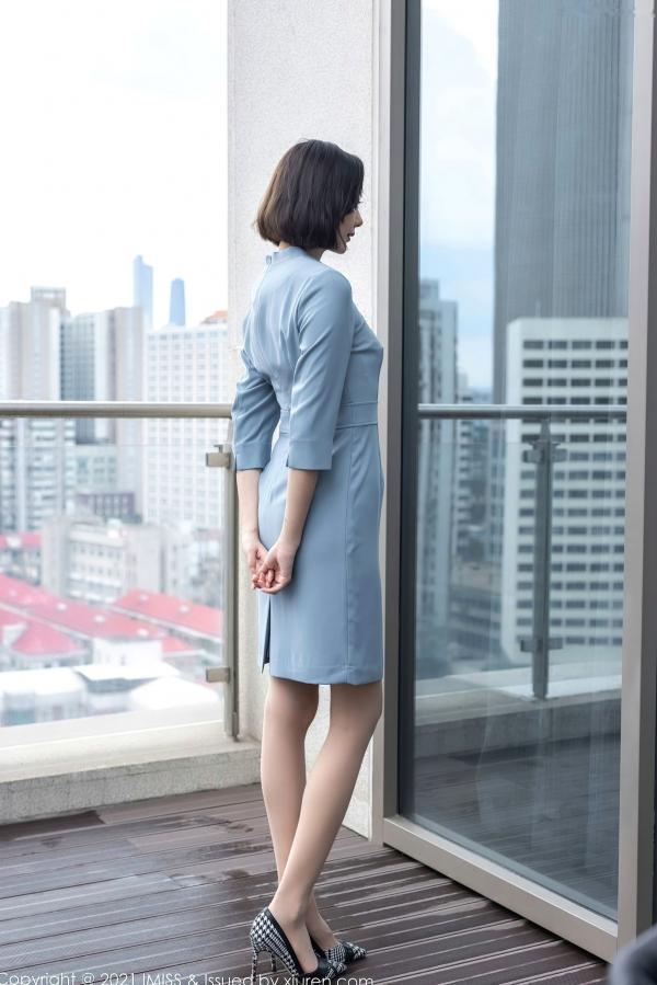    IMiss爱蜜社-609期-艺轩-办公室OL职业短裙变装，绿色性感蕾丝内衣与闪钻丝袜高跟鞋，尽显制服诱惑与绝美身材私房写真第41张图片