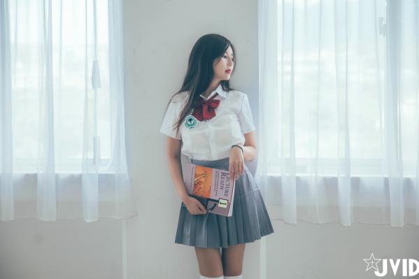    JVID-木木森-教室制服诱惑-放学后课后特别授课-清纯校服与火辣身材的极致碰撞第18张图片