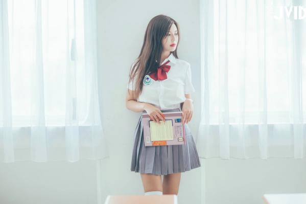    JVID-木木森-教室制服诱惑-放学后课后特别授课-清纯校服与火辣身材的极致碰撞第19张图片