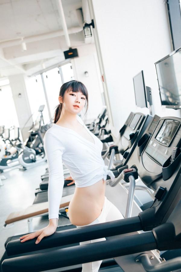    韩国美女-Kissme-健身房私房照-脱衣健身-极致诱惑-无圣光-Loozy-性感运动女神第21张图片
