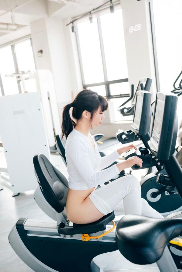    韩国美女-Kissme-健身房私房照-脱衣健身-极致诱惑-无圣光-Loozy-性感运动女神第26张图片