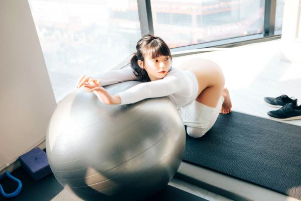    韩国美女-Kissme-健身房私房照-脱衣健身-极致诱惑-无圣光-Loozy-性感运动女神第52张图片