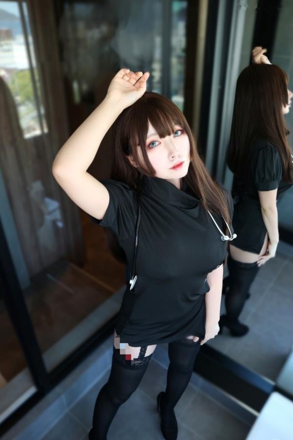    欢迎回来莫科纳室-Mokona-黑人护士的调皮检查室：性感黑色蕾丝制服私房写真，诱惑吊带丝袜尤物特写第5张图片