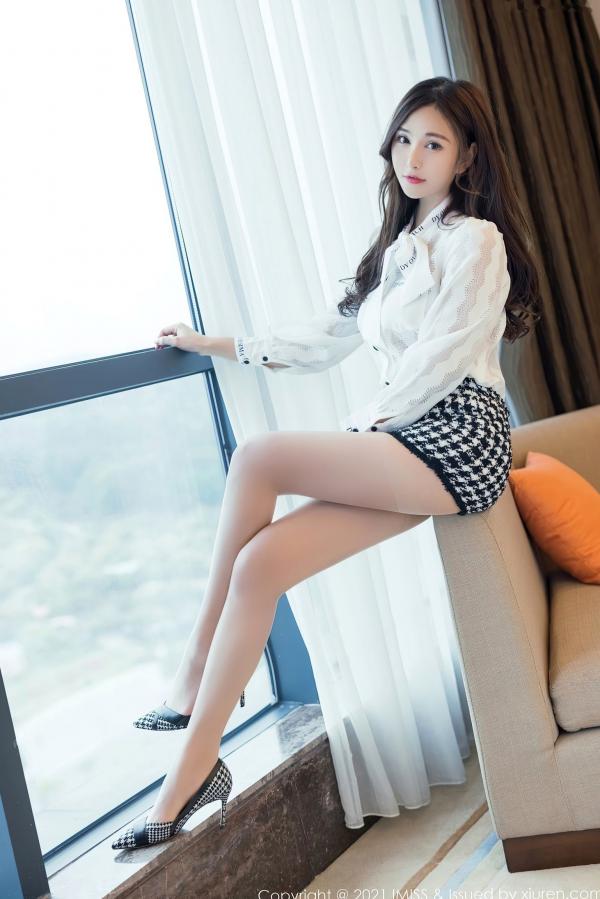    IMiss爱蜜社Lavinia肉肉都市OL制服主题，白衬衫搭配黑格短裙显气质美腿，丝袜诱惑职场穿搭系列第7张图片