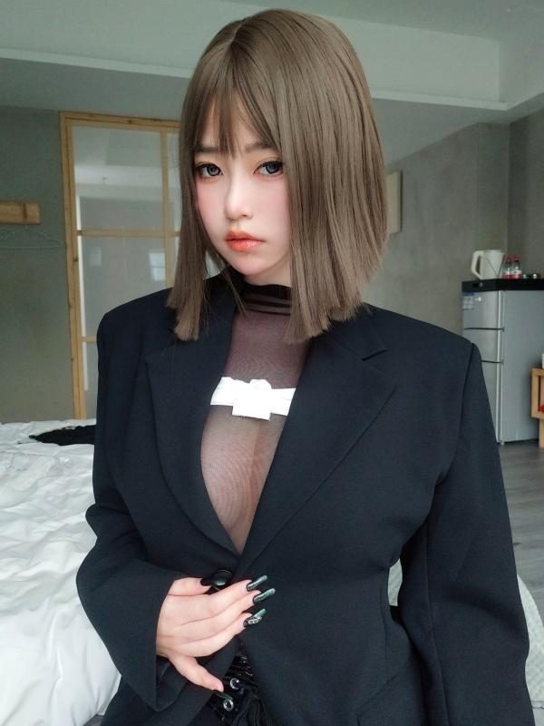    女主K-大胆的秘书：极致职场制服诱惑，透视装黑丝美腿，大尺度私房写真第5张图片