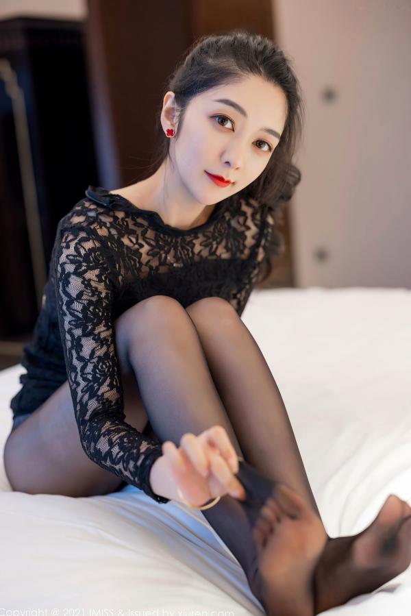    IMiss爱蜜社-566-小热巴-精致内衣与黑色镂空裙诱惑写真-黑丝制服-室内私房大尺度第23张图片