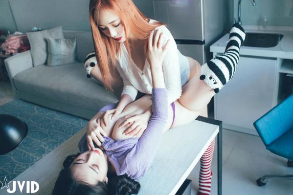    JVID婕咪与淼淼：女子宿舍私房大尺度写真，闺蜜互动极简内衣诱惑合集第10张图片