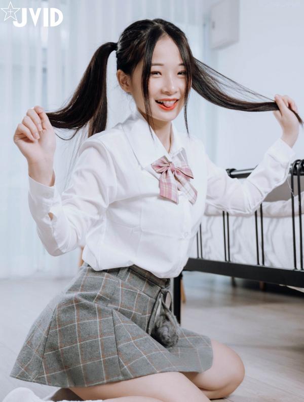    JVID-婕咪-Juice-双马尾制服女孩-男人的幻想第1张图片