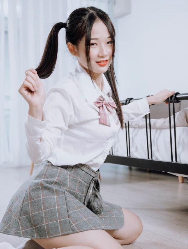    JVID-婕咪-Juice-双马尾制服女孩-男人的幻想第3张图片