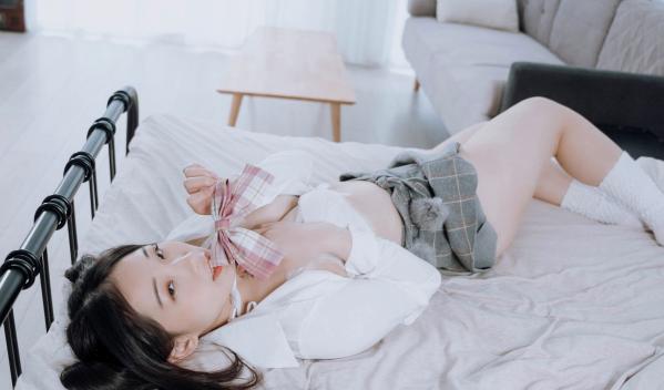    JVID-婕咪-Juice-双马尾制服女孩-男人的幻想第30张图片