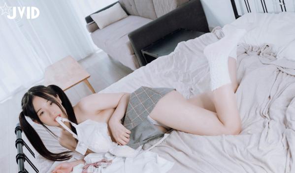    JVID-婕咪-Juice-双马尾制服女孩-男人的幻想第38张图片