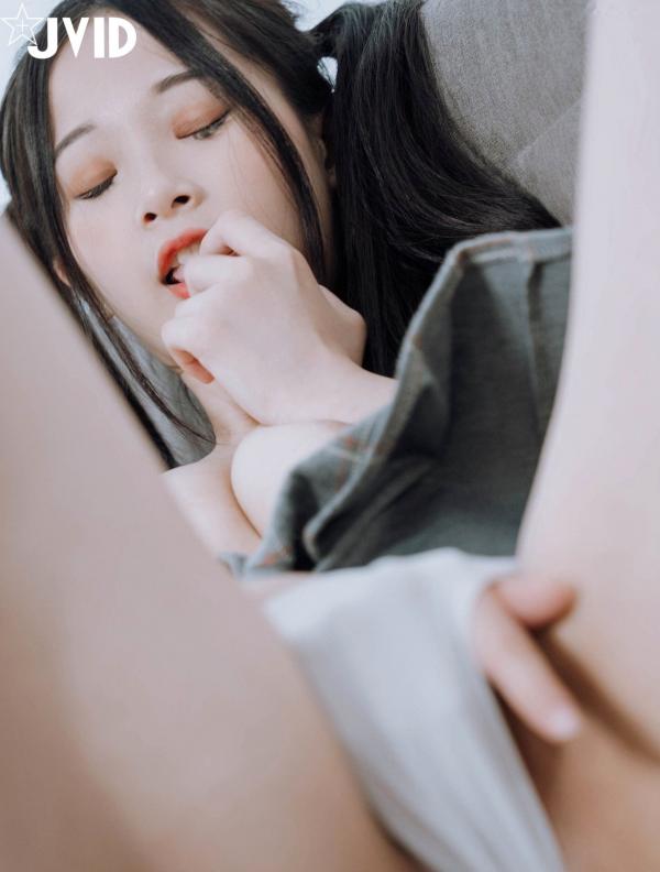   JVID-婕咪-Juice-双马尾制服女孩-男人的幻想第49张图片