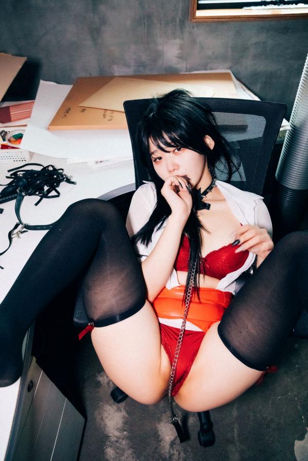    韩国美女-琪雅-Zia-办公室制服诱惑系列，职场禁锢风，黑丝长腿，大尺度唯美展现第23张图片