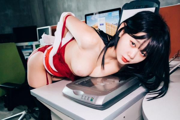    韩国美女-琪雅-Zia-办公室制服诱惑系列，职场禁锢风，黑丝长腿，大尺度唯美展现第39张图片