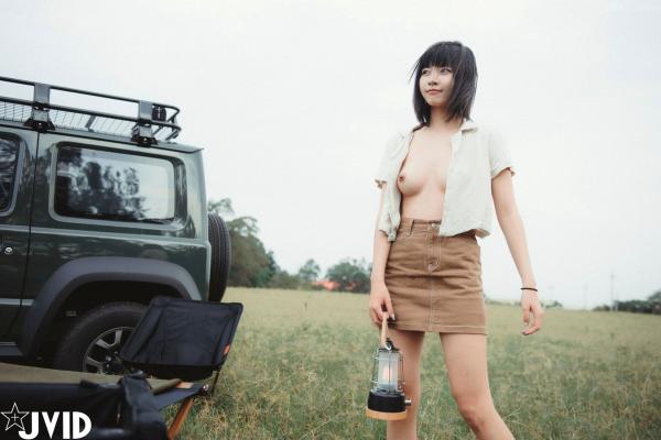    JVID果宝宝-和你一起趣露营：野外露营风格，硬派越野车与清纯少女，私密写真，极品大尺度性感诱惑第1张图片