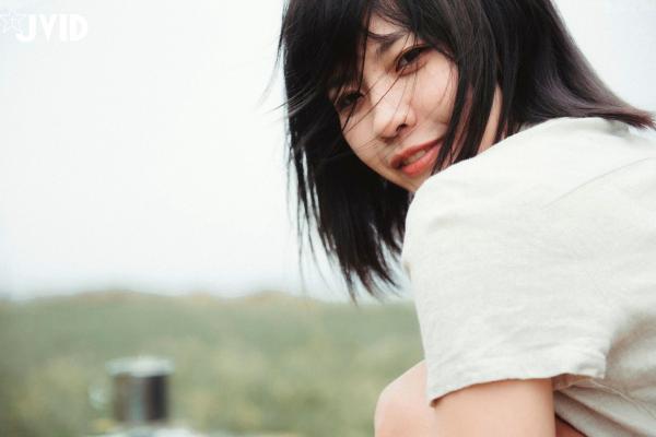    JVID果宝宝-和你一起趣露营：野外露营风格，硬派越野车与清纯少女，私密写真，极品大尺度性感诱惑第15张图片