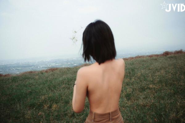    JVID果宝宝-和你一起趣露营：野外露营风格，硬派越野车与清纯少女，私密写真，极品大尺度性感诱惑第62张图片