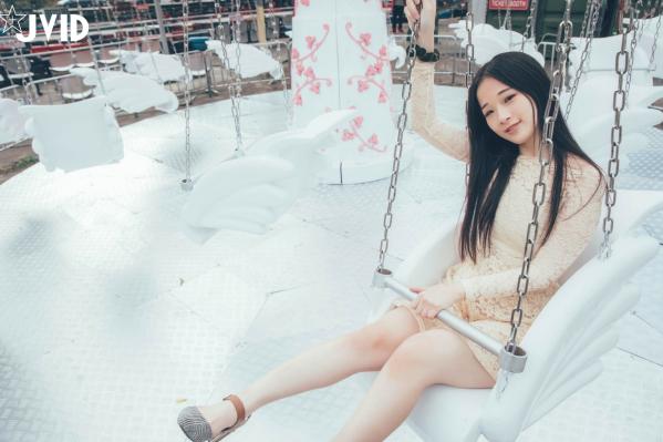    JVID-婕咪-日租女友：游乐园浪漫约会与诱惑床照，清纯与大尺度的双重极致视觉体验第23张图片