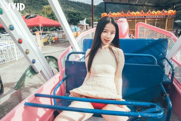    JVID-婕咪-日租女友：游乐园浪漫约会与诱惑床照，清纯与大尺度的双重极致视觉体验第32张图片
