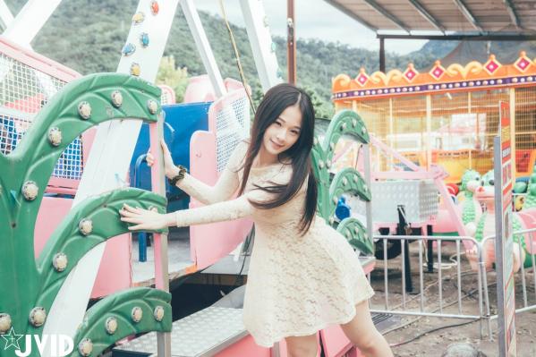    JVID-婕咪-日租女友：游乐园浪漫约会与诱惑床照，清纯与大尺度的双重极致视觉体验第40张图片