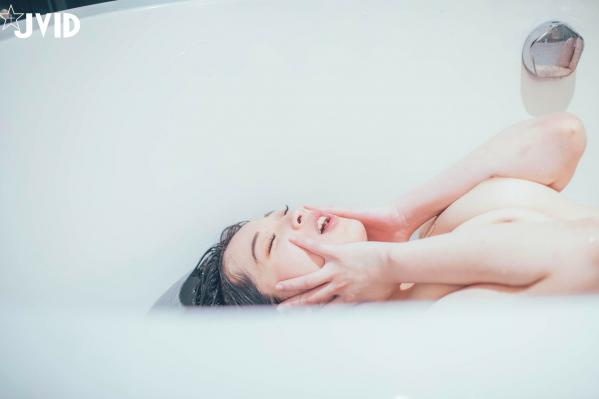    JVID-婕咪-日租女友：游乐园浪漫约会与诱惑床照，清纯与大尺度的双重极致视觉体验第133张图片